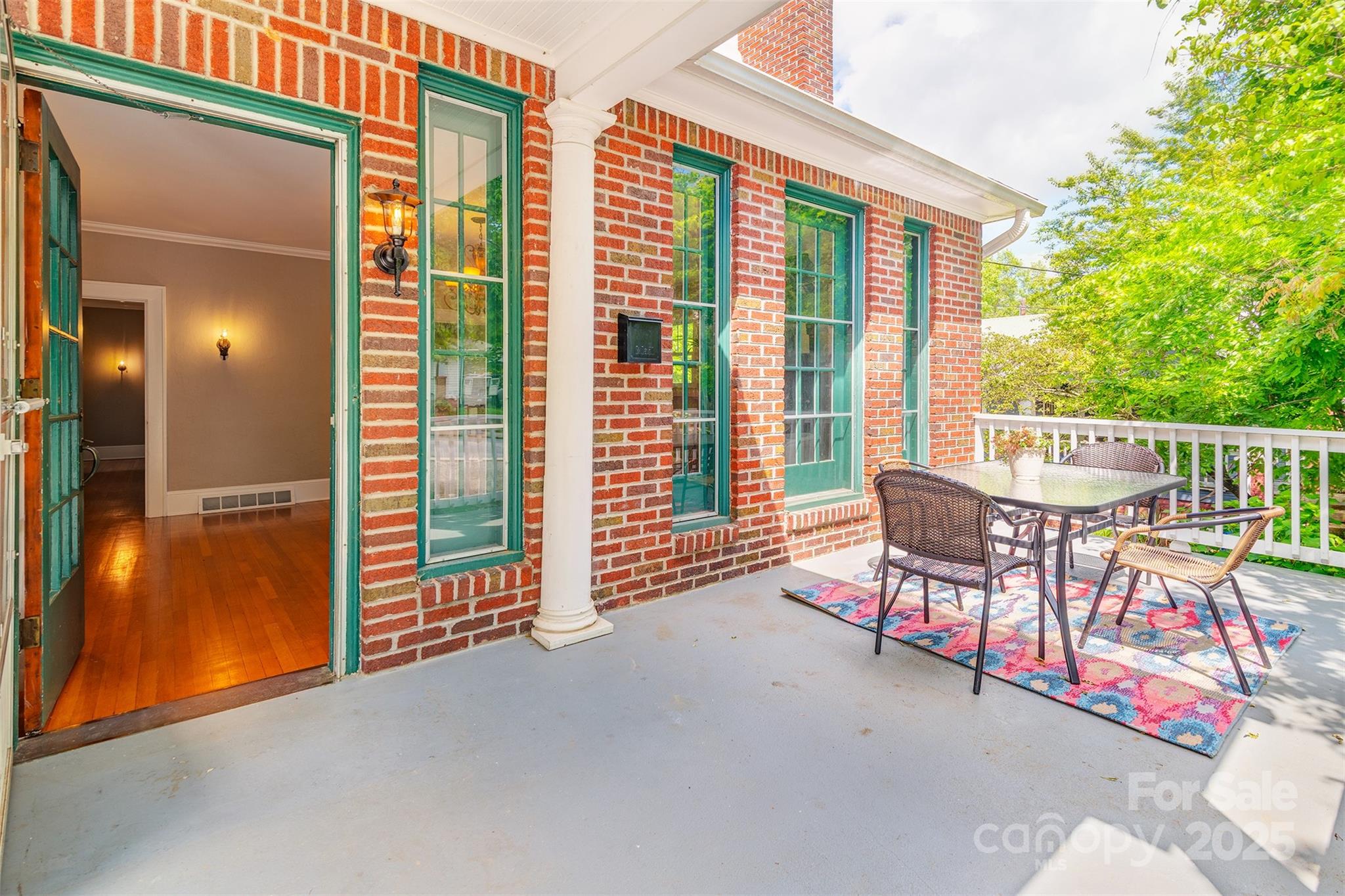 84 Louisiana Avenue