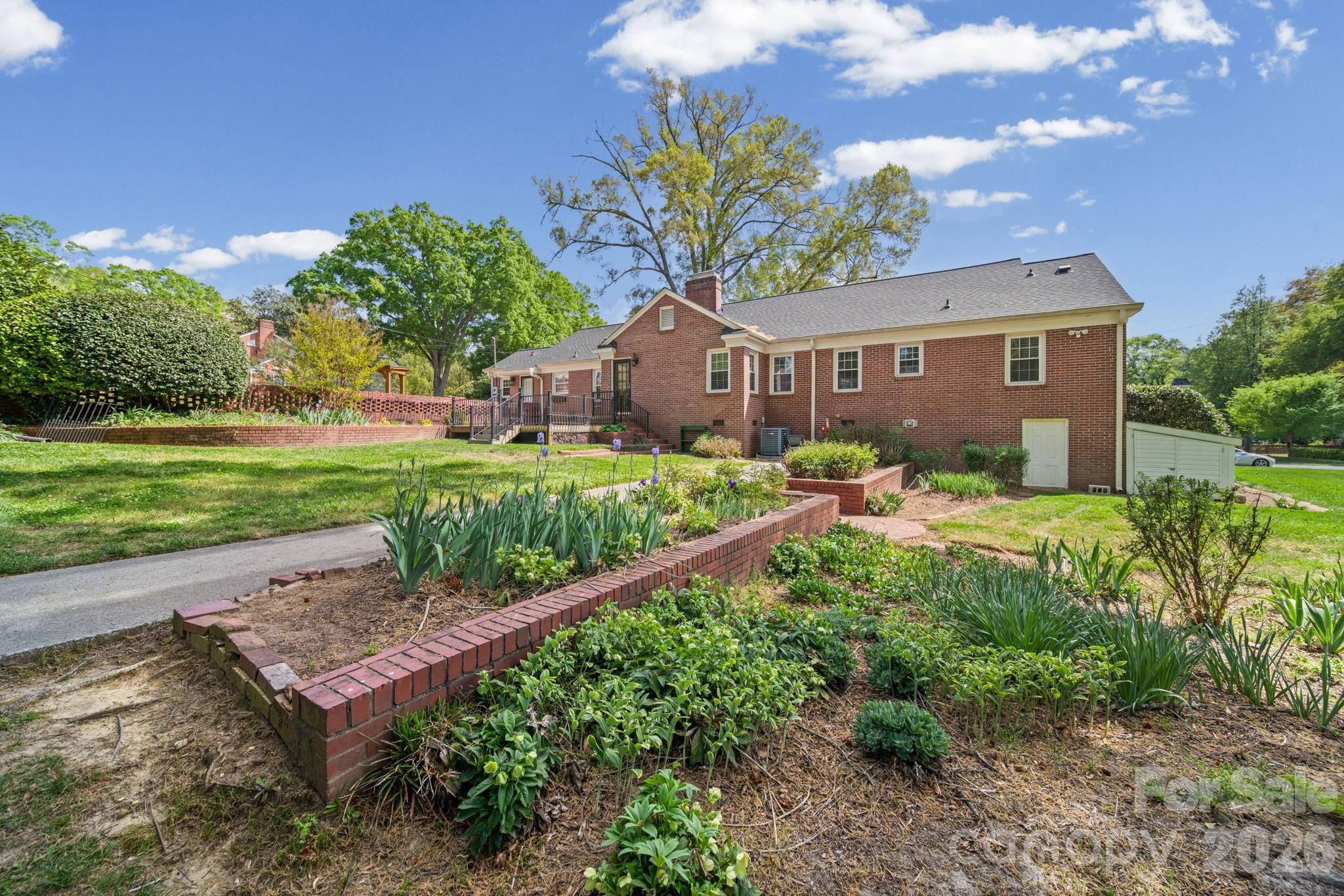 Forest Hills - Residential