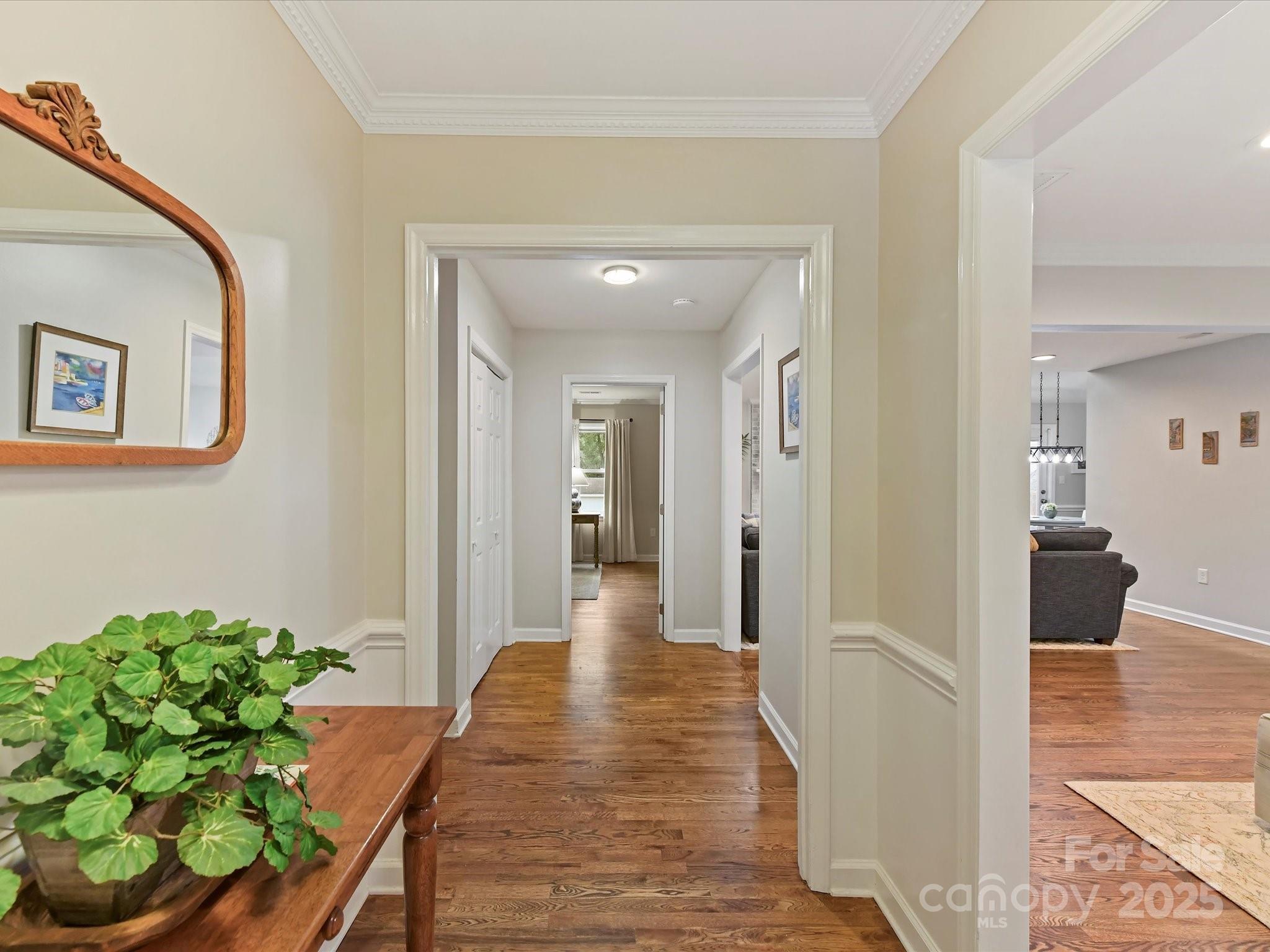 4941 Virginian Lane