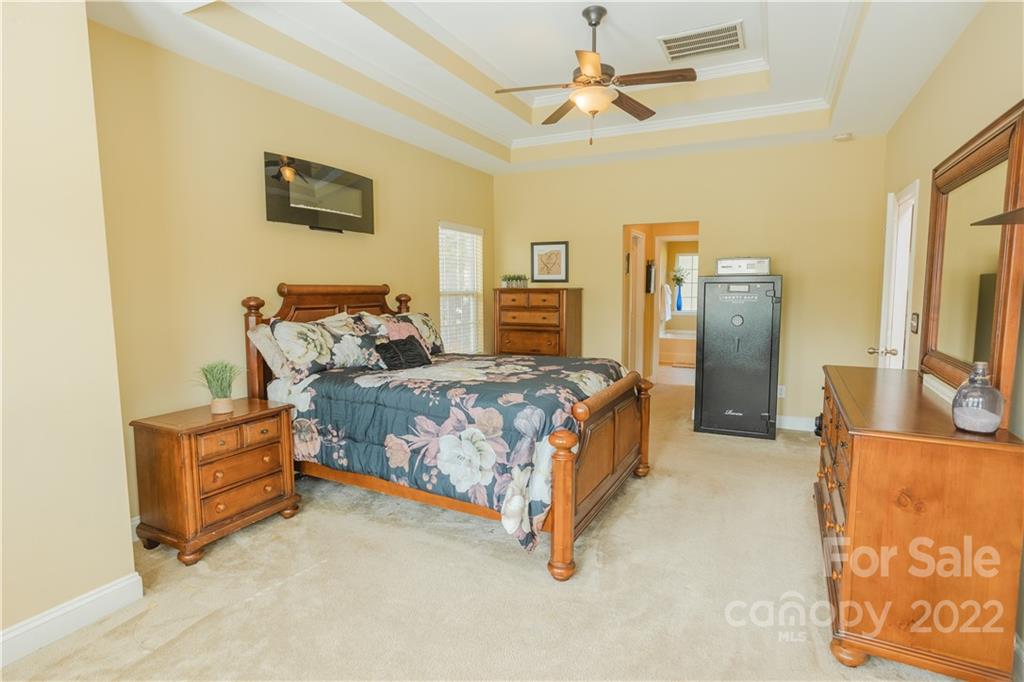 Lauren Pines - Residential