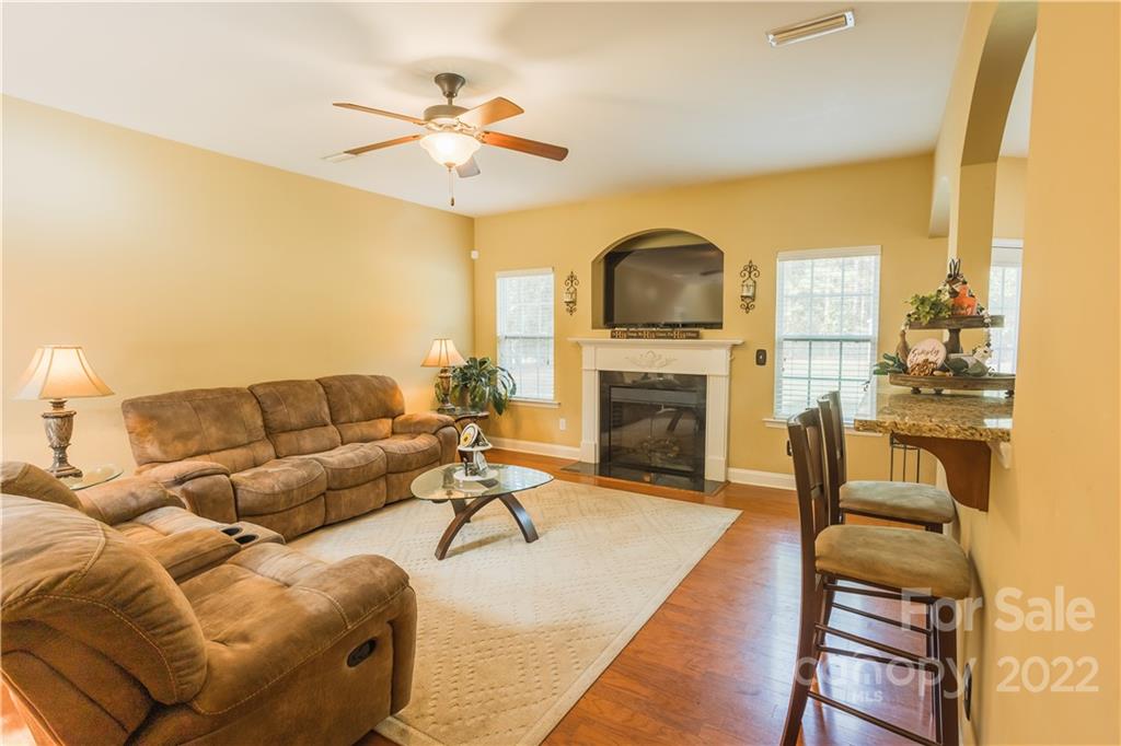 Lauren Pines - Residential