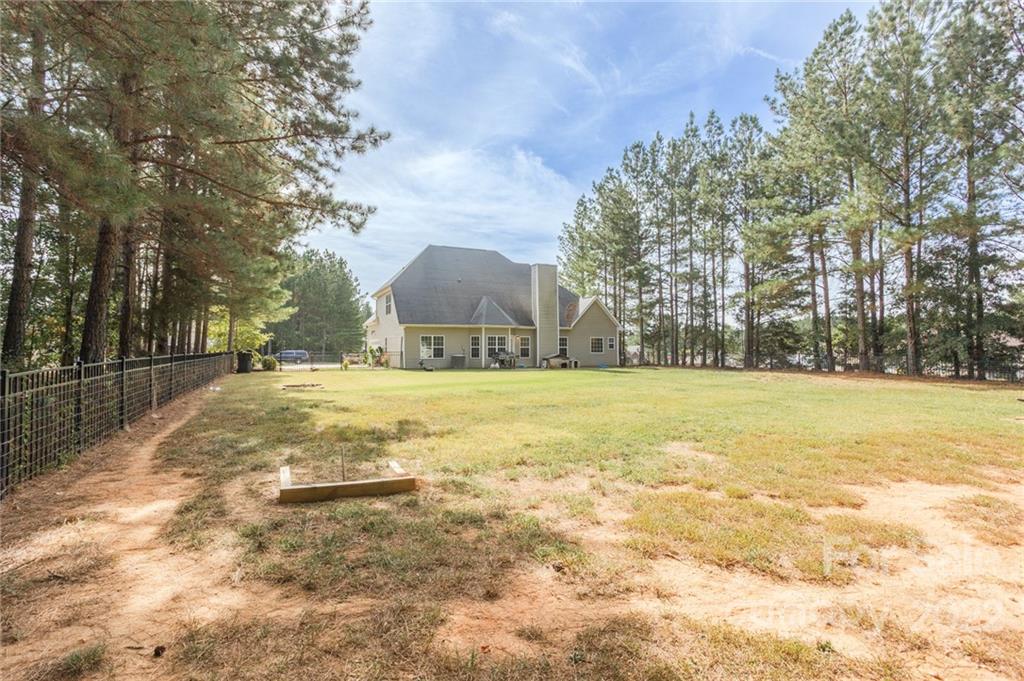 Lauren Pines - Residential