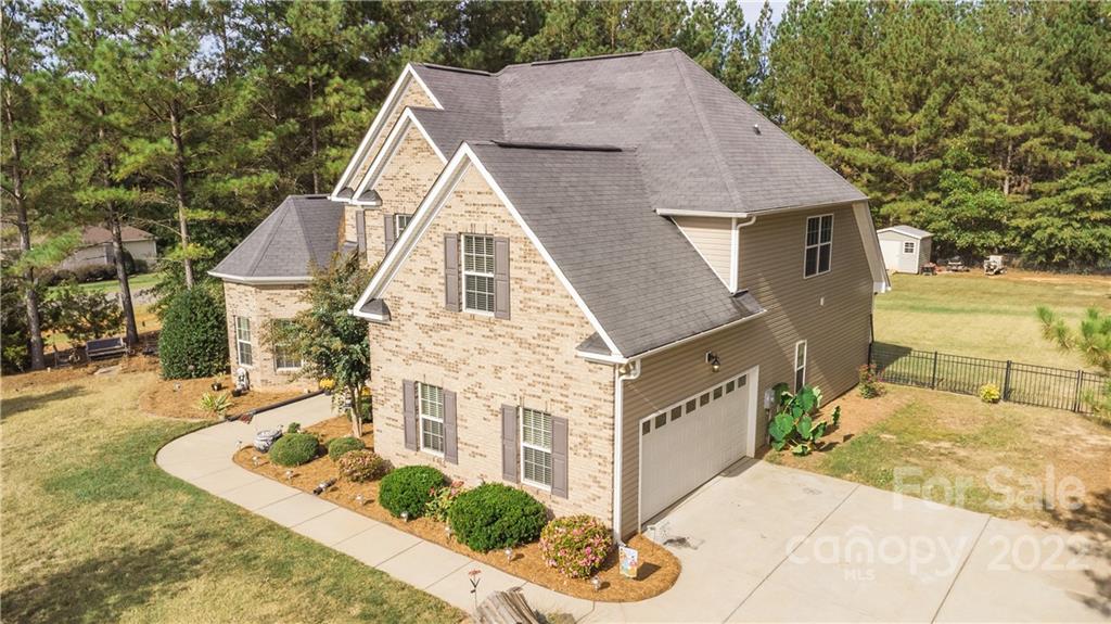 Lauren Pines - Residential