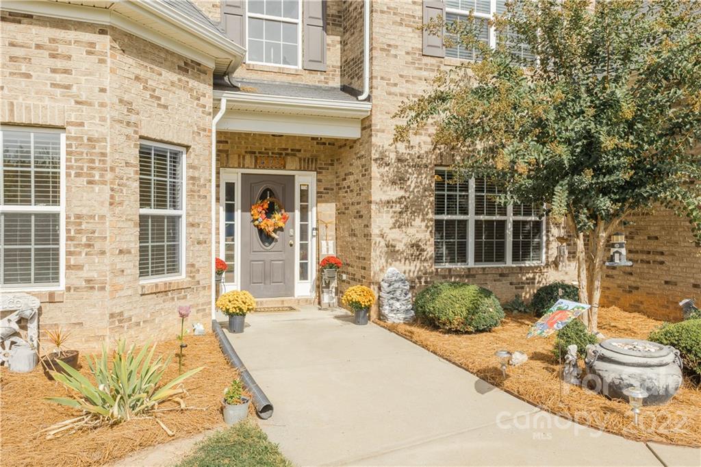 Lauren Pines - Residential