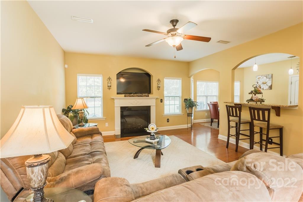 Lauren Pines - Residential