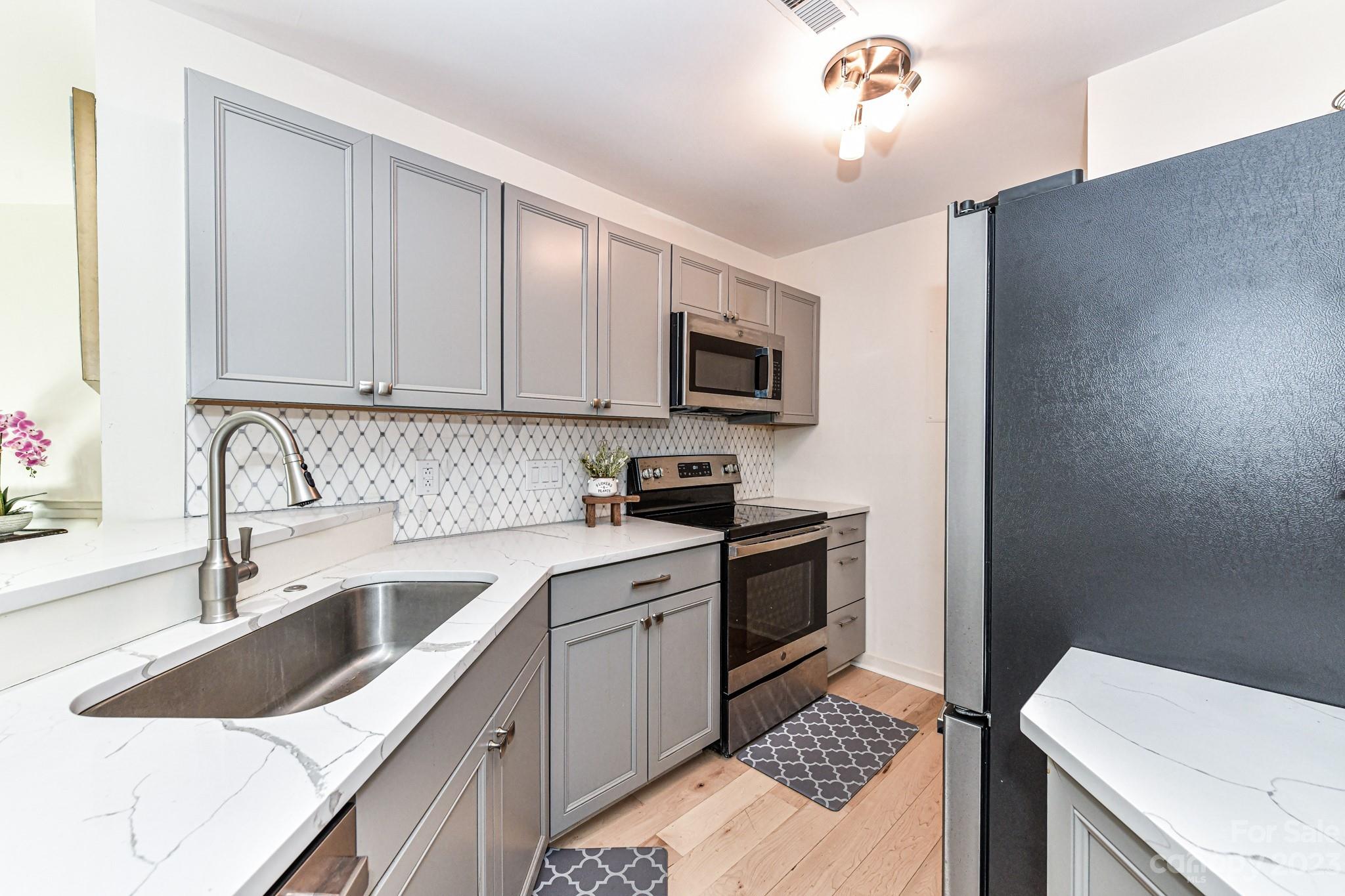 Vineyard Point - Residential