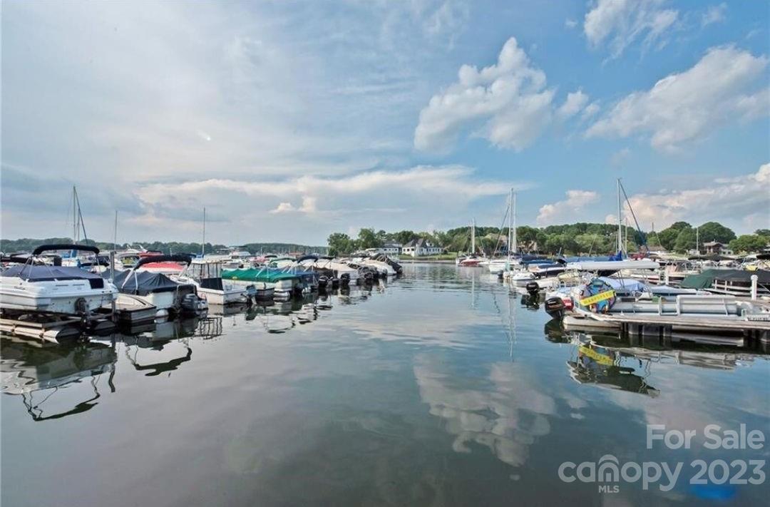 Vineyard Point - Residential