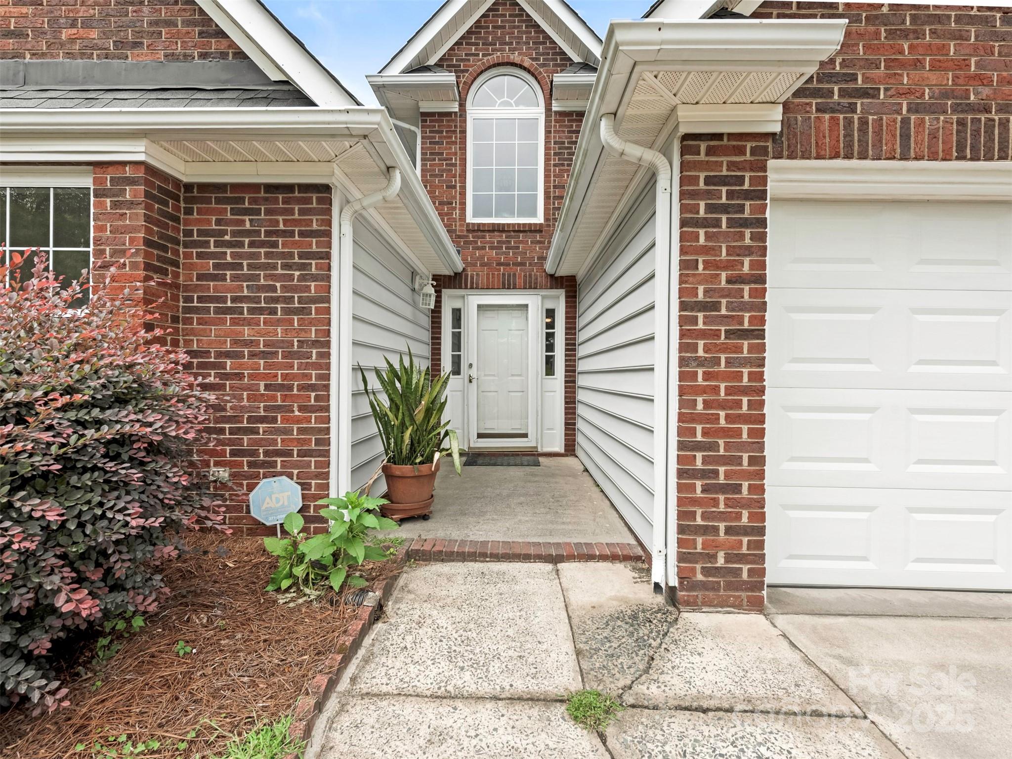 2306 Planters Knoll Drive