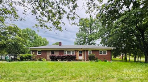 6615 Mount Holly Road Charlotte NC 28214