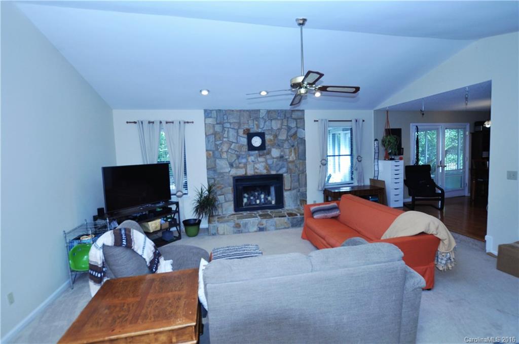 Tega Cay - Residential