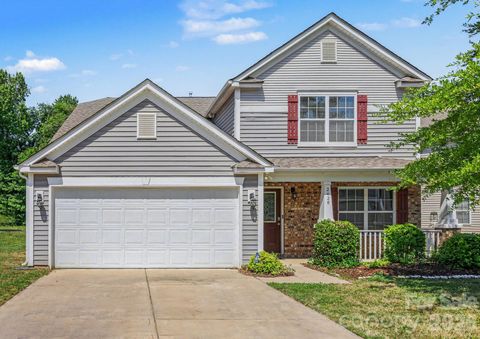 Photo of 2428 Alex Ryan Drive, Charlotte, NC 28216 (MLS # 4383409)