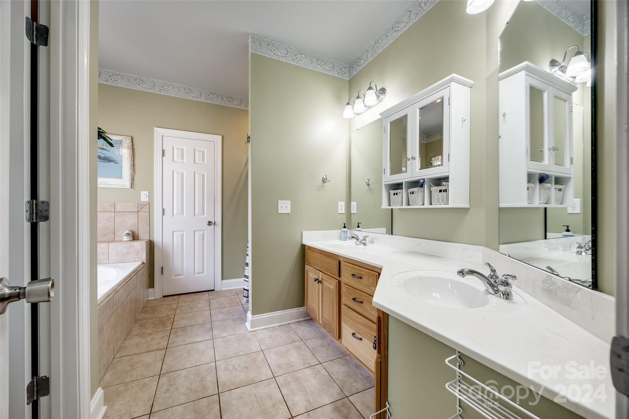 Country Club Estates - Residential