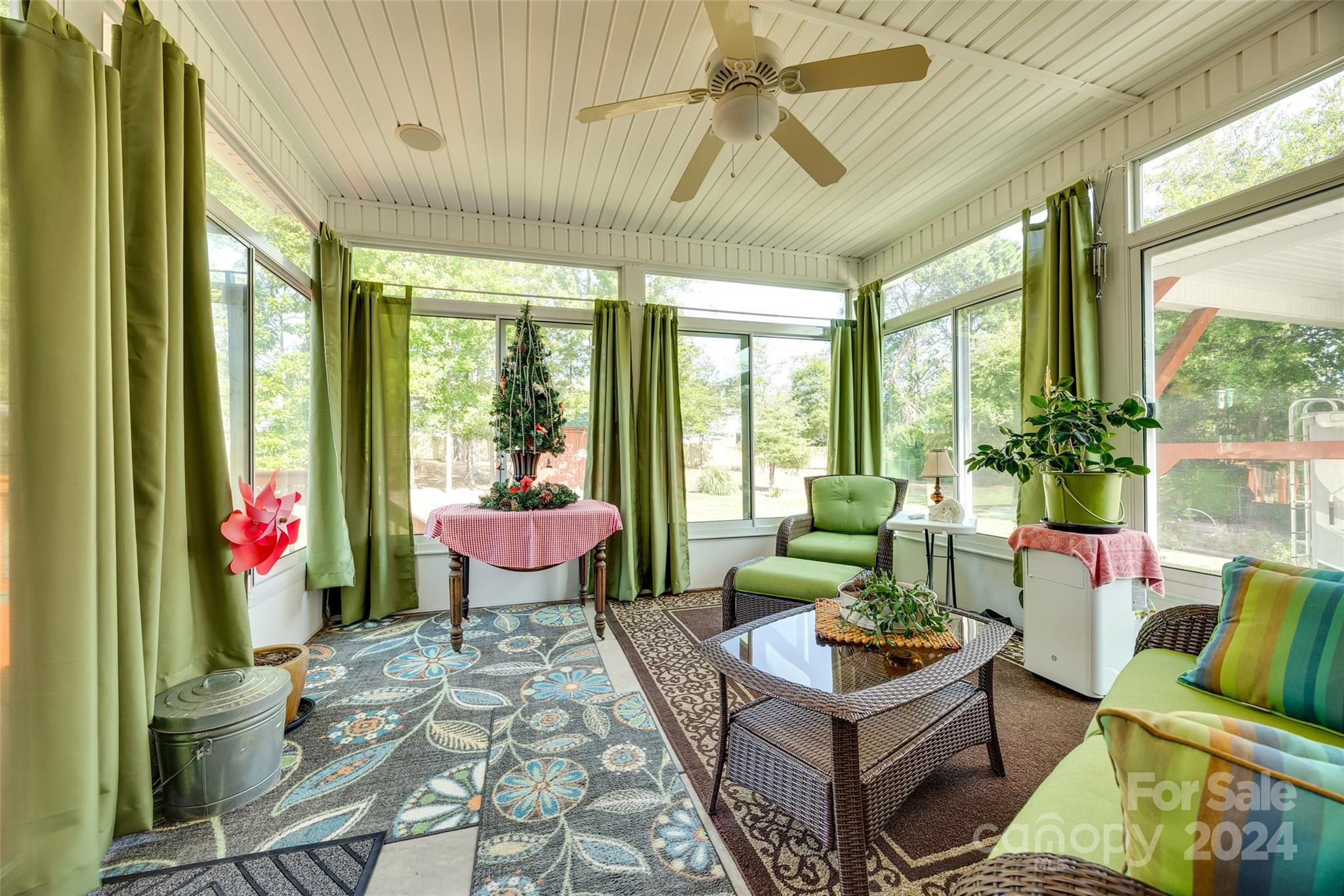 Country Club Estates - Residential