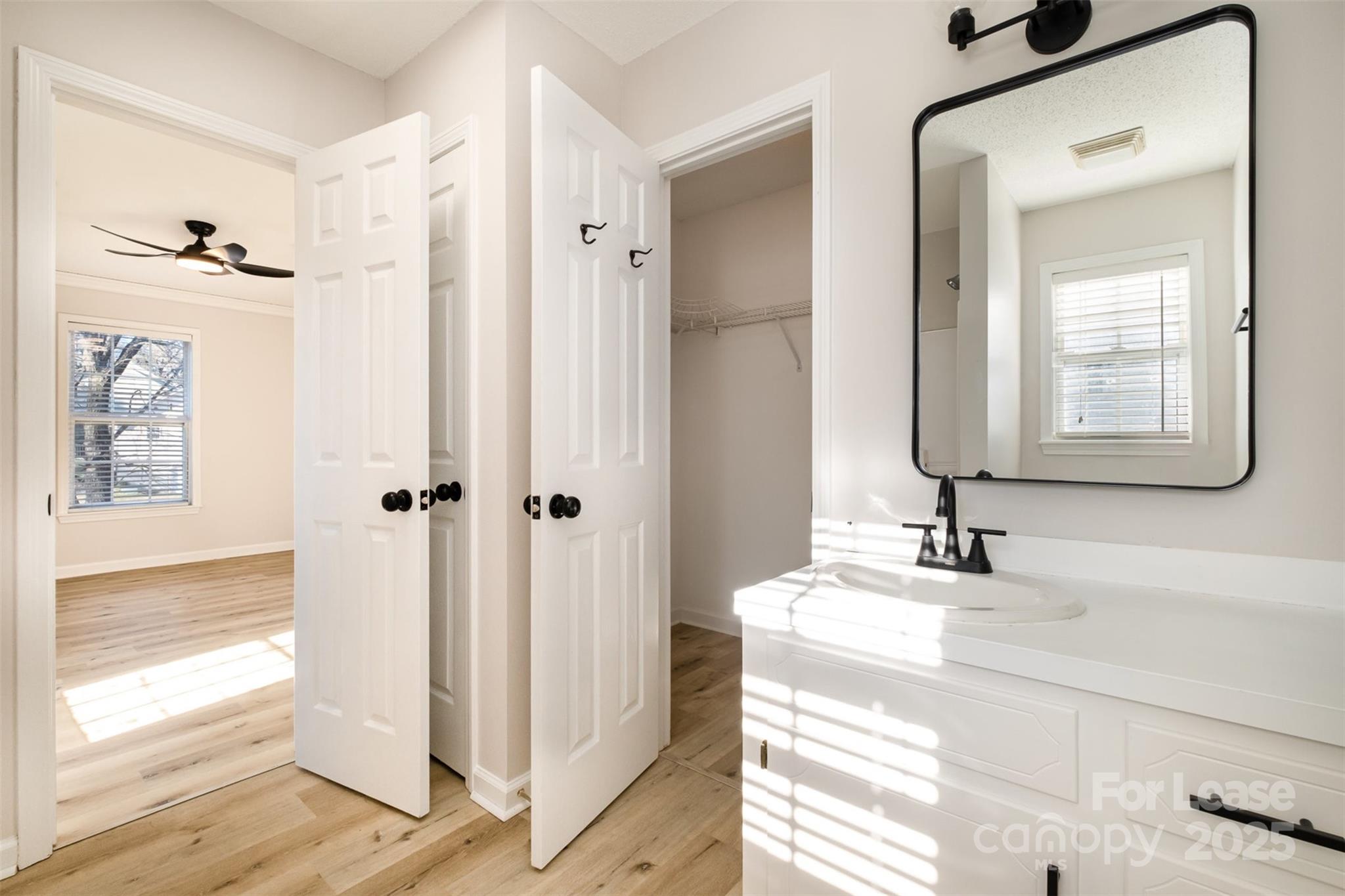 Taylor Oaks - Residential Lease