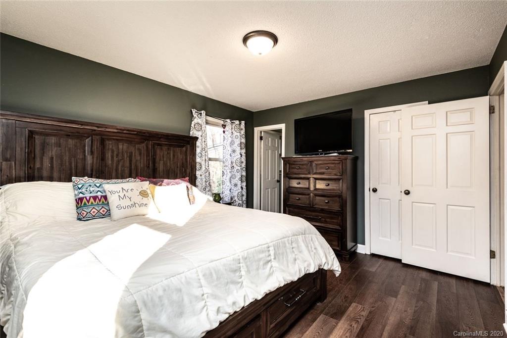 Sandy Ridge Acres - Residential