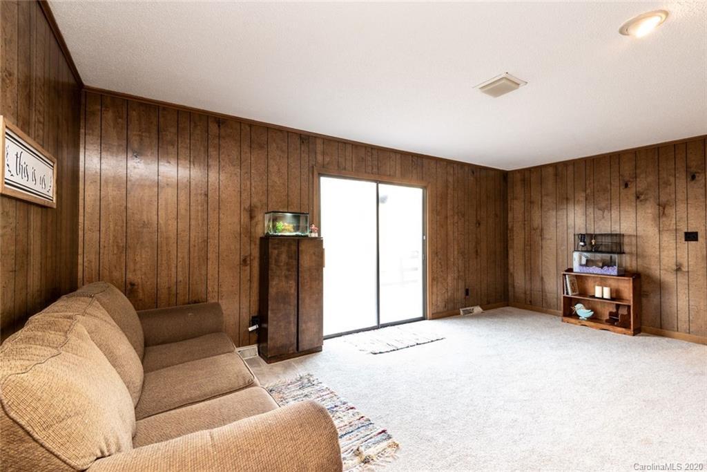 Sandy Ridge Acres - Residential