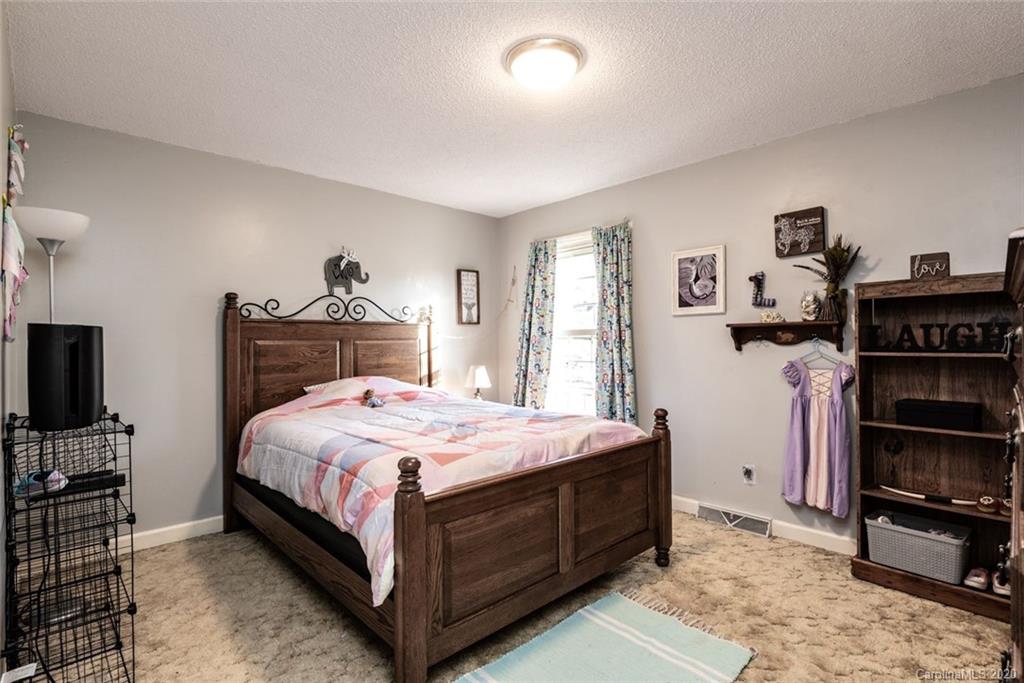 Sandy Ridge Acres - Residential