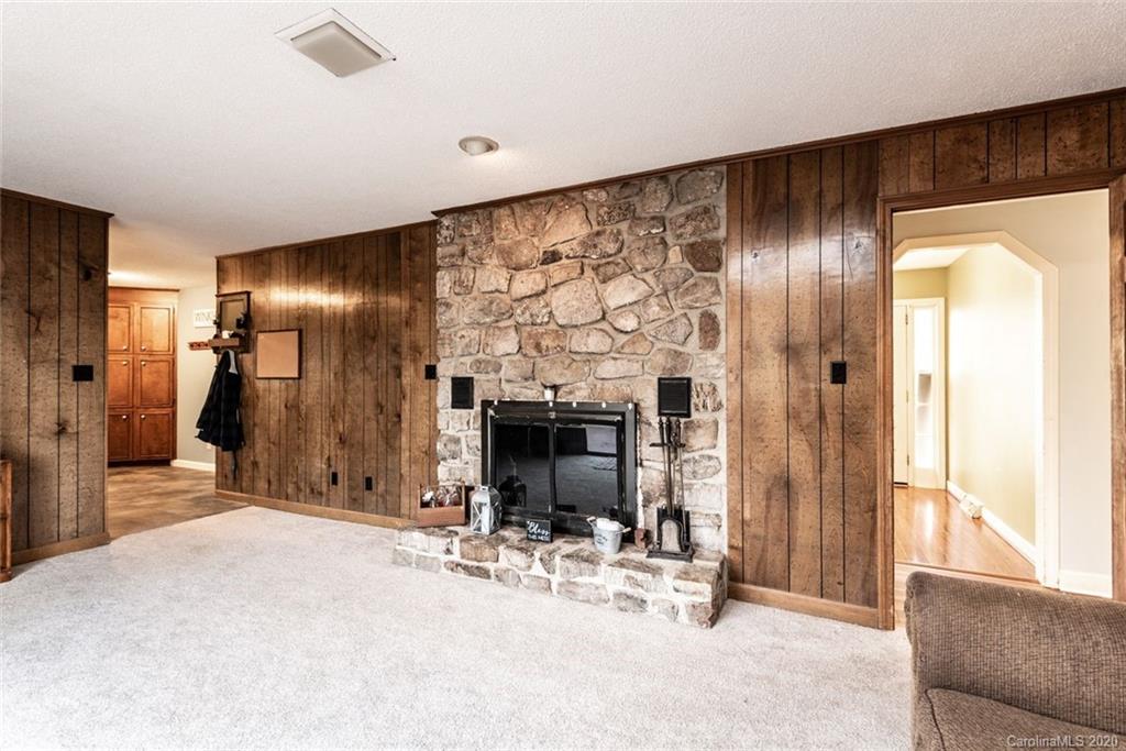 Sandy Ridge Acres - Residential