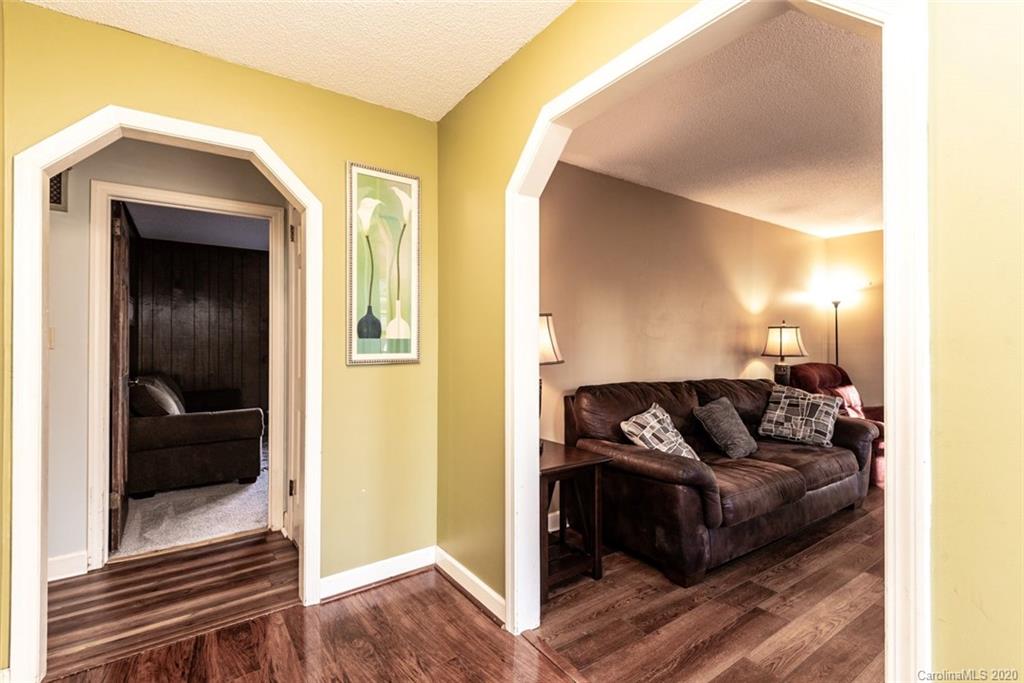 Sandy Ridge Acres - Residential