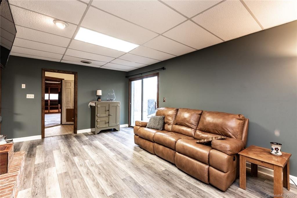 Sandy Ridge Acres - Residential