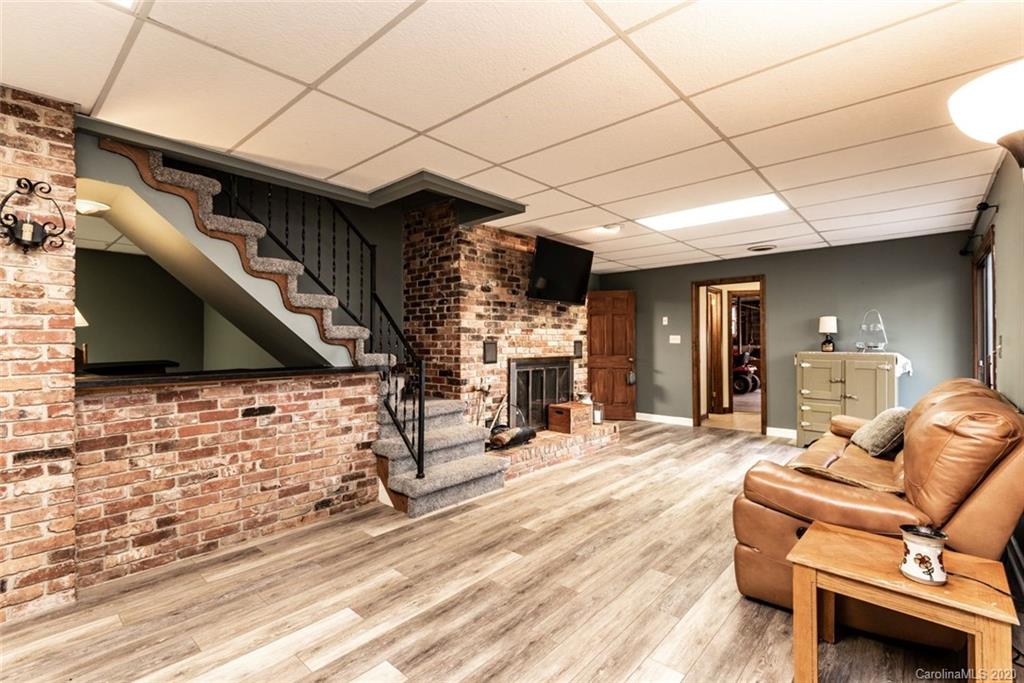 Sandy Ridge Acres - Residential