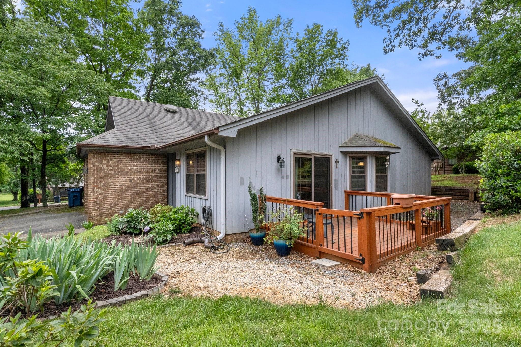 Woodridge - Residential