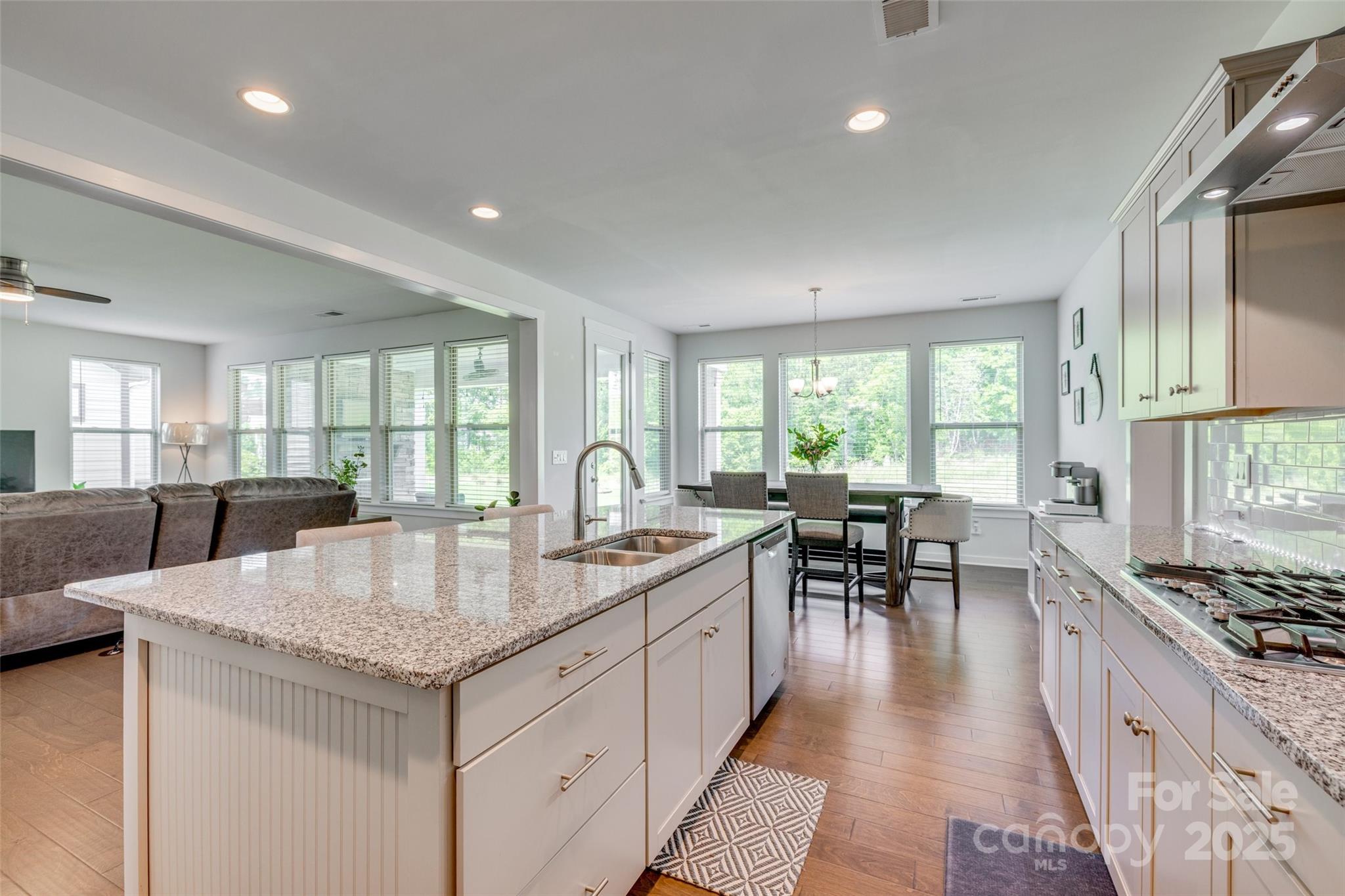 Paddlers Cove - Residential