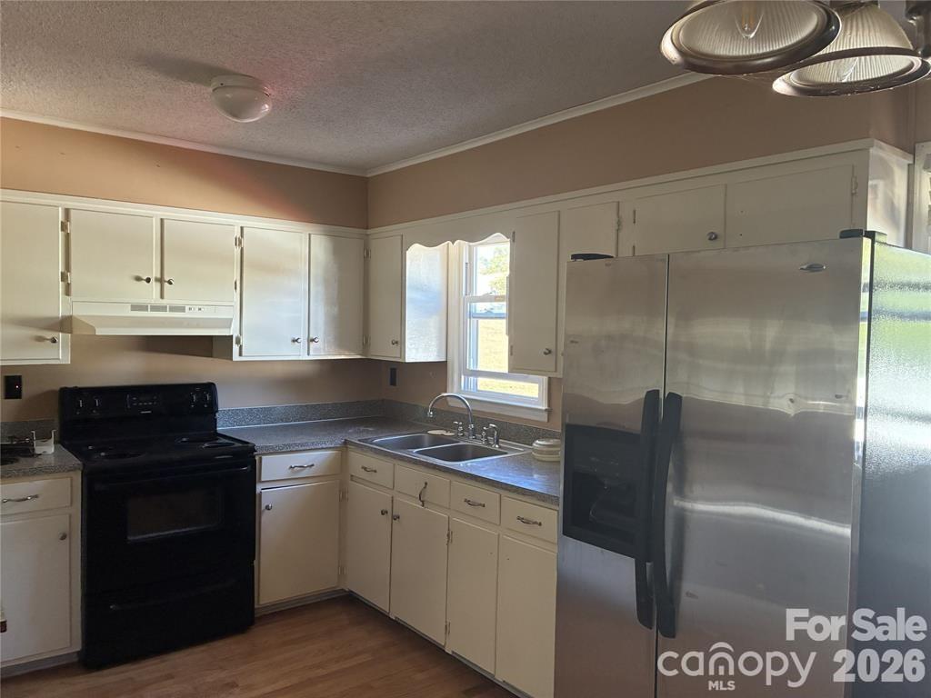 1504 Hunsinger Avenue