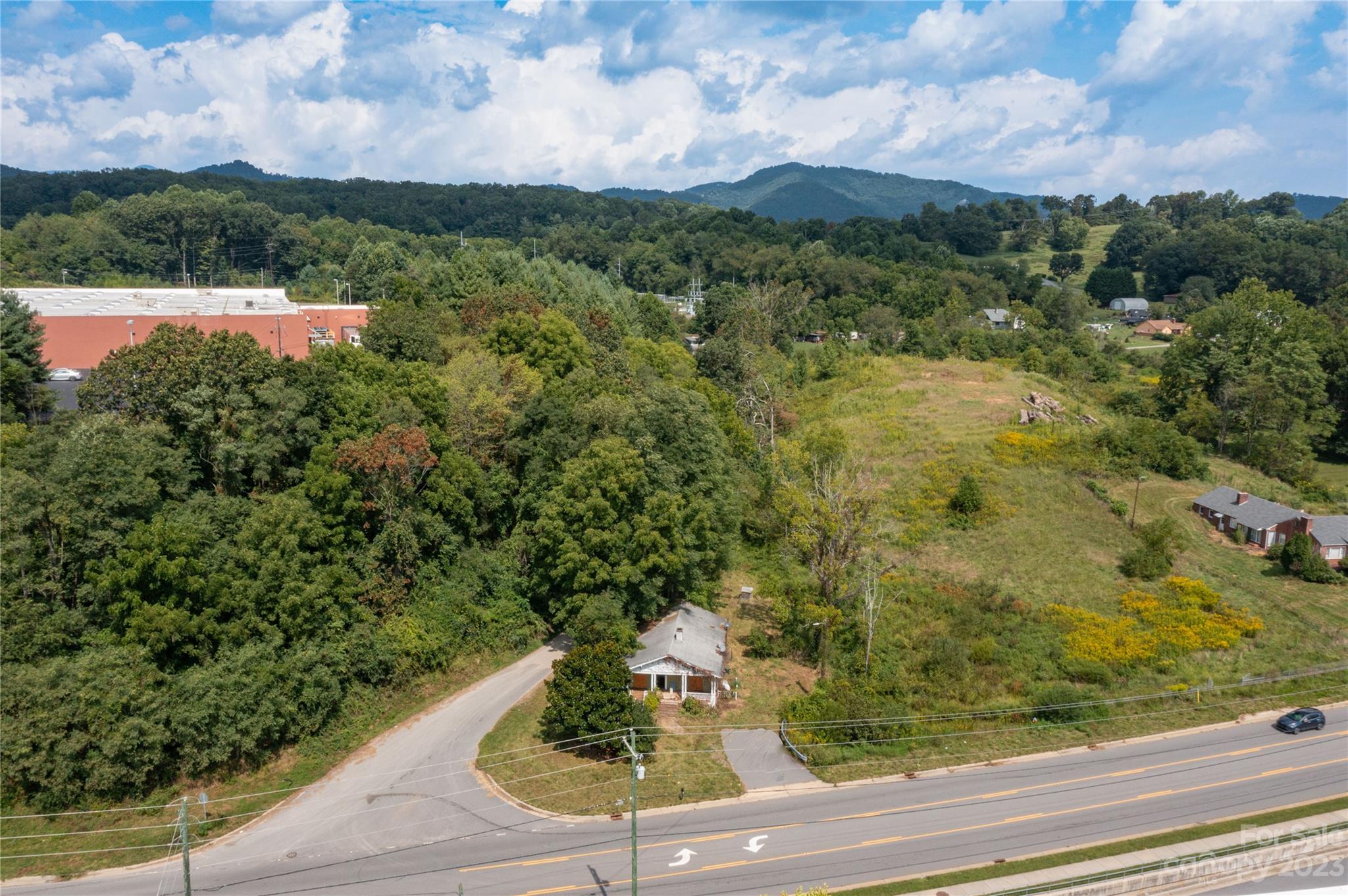 271 Howell Mill Road