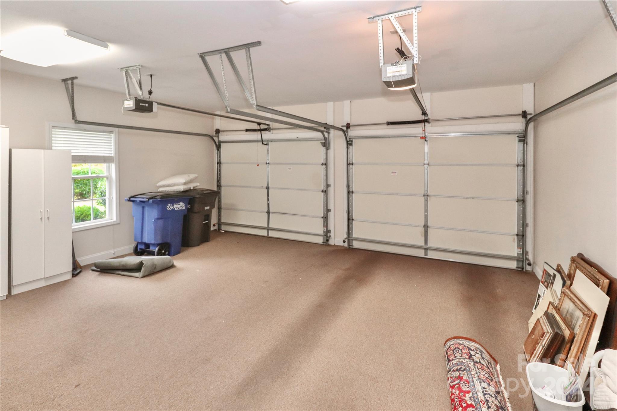 Queens Crest Townhouses - Residential