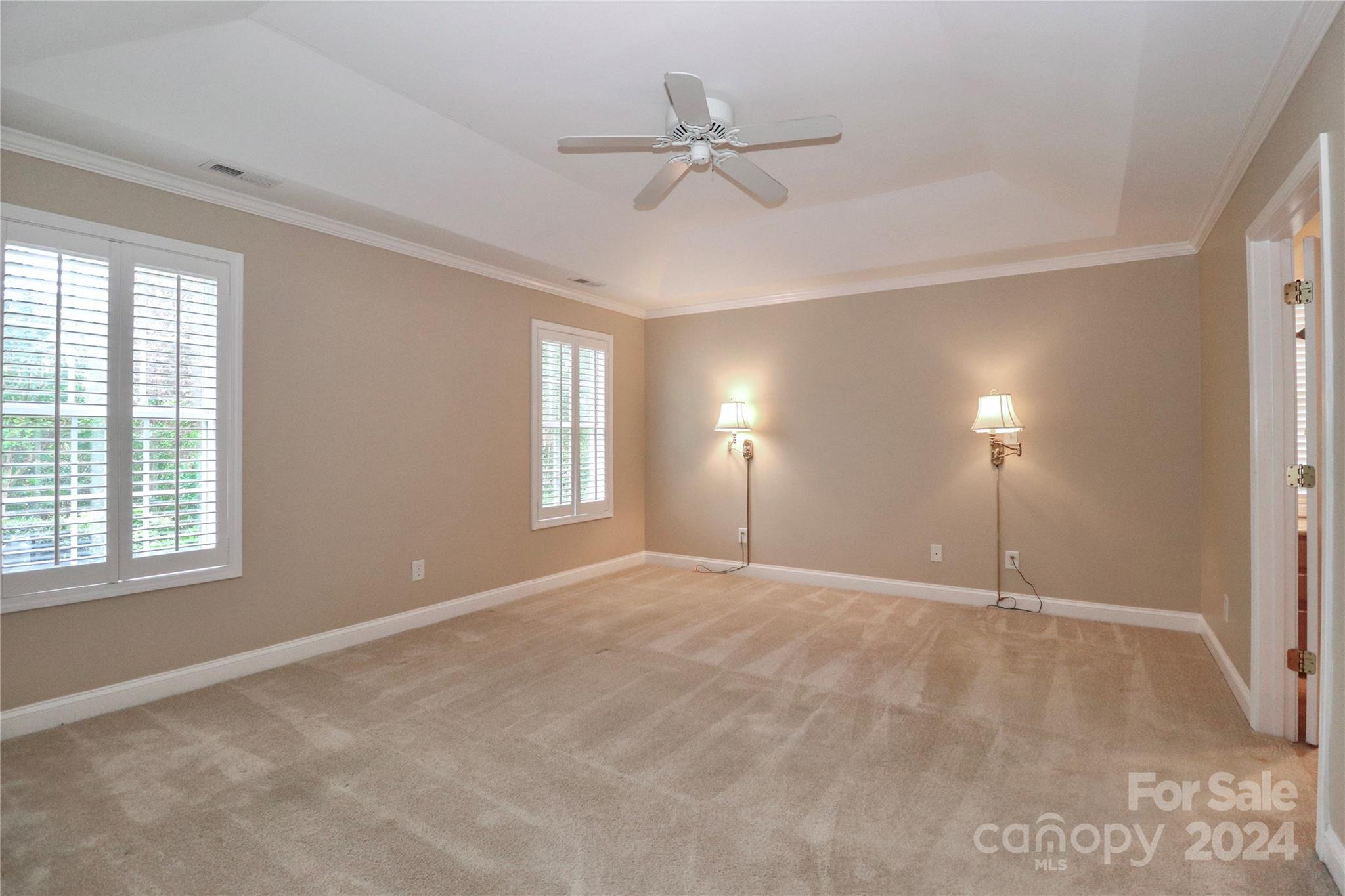 Queens Crest Townhouses - Residential