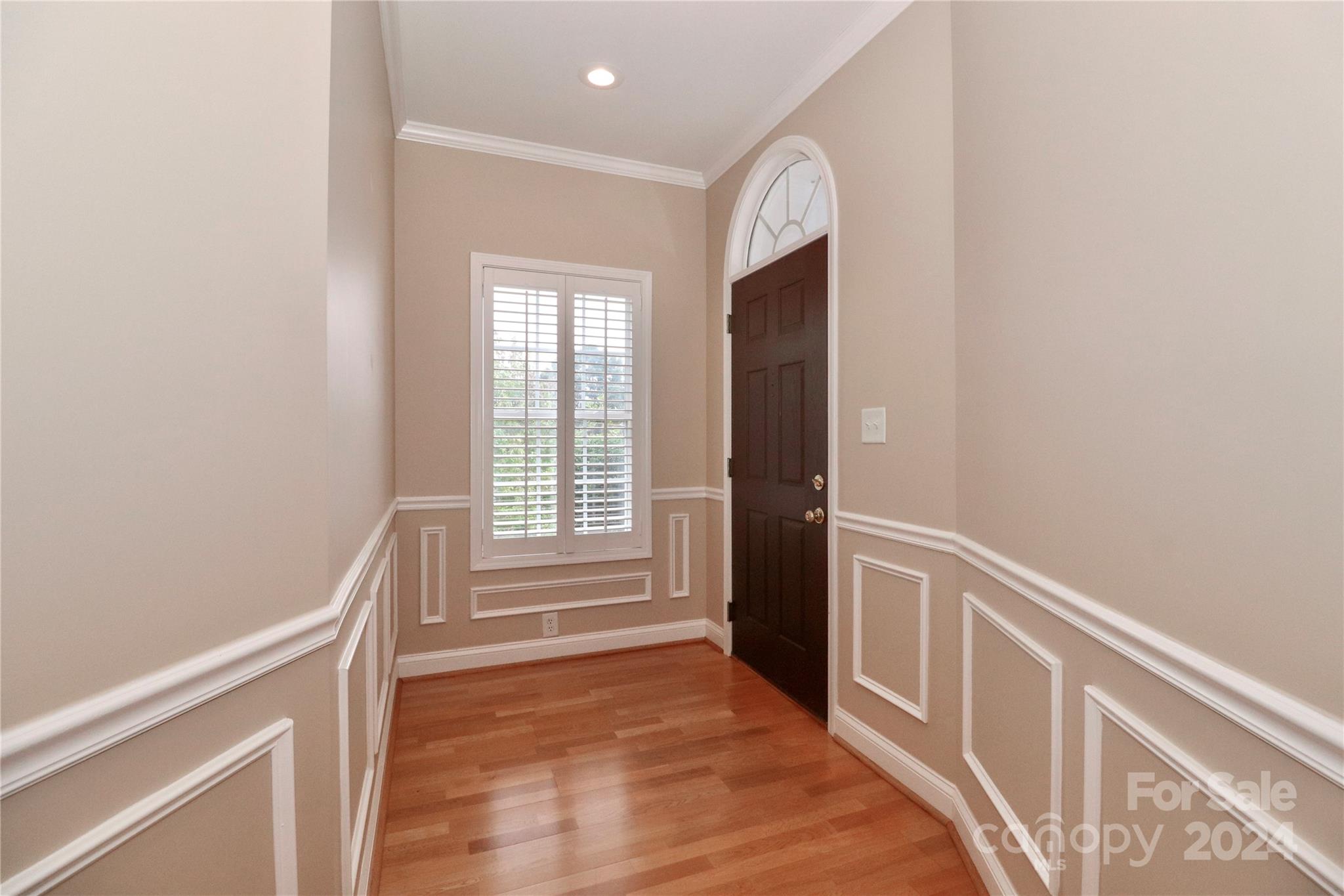 Queens Crest Townhouses - Residential