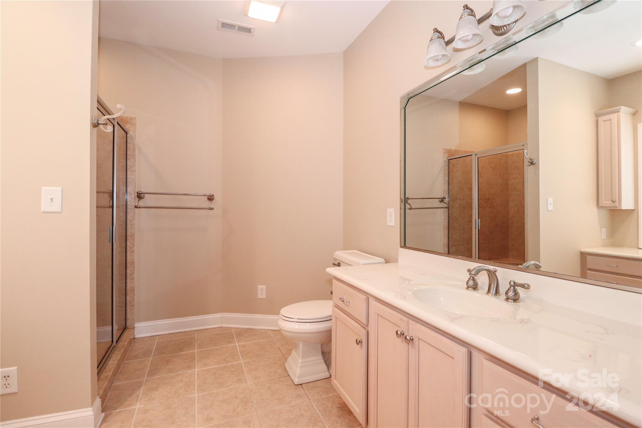 Queens Crest Townhouses - Residential