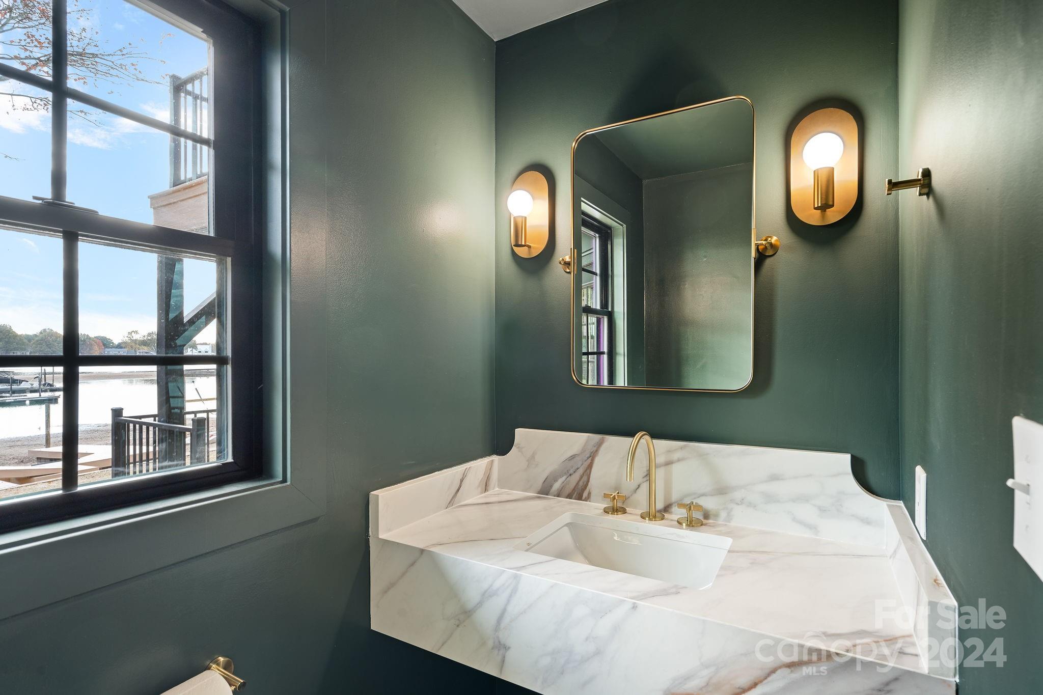 Island Forest - Residential