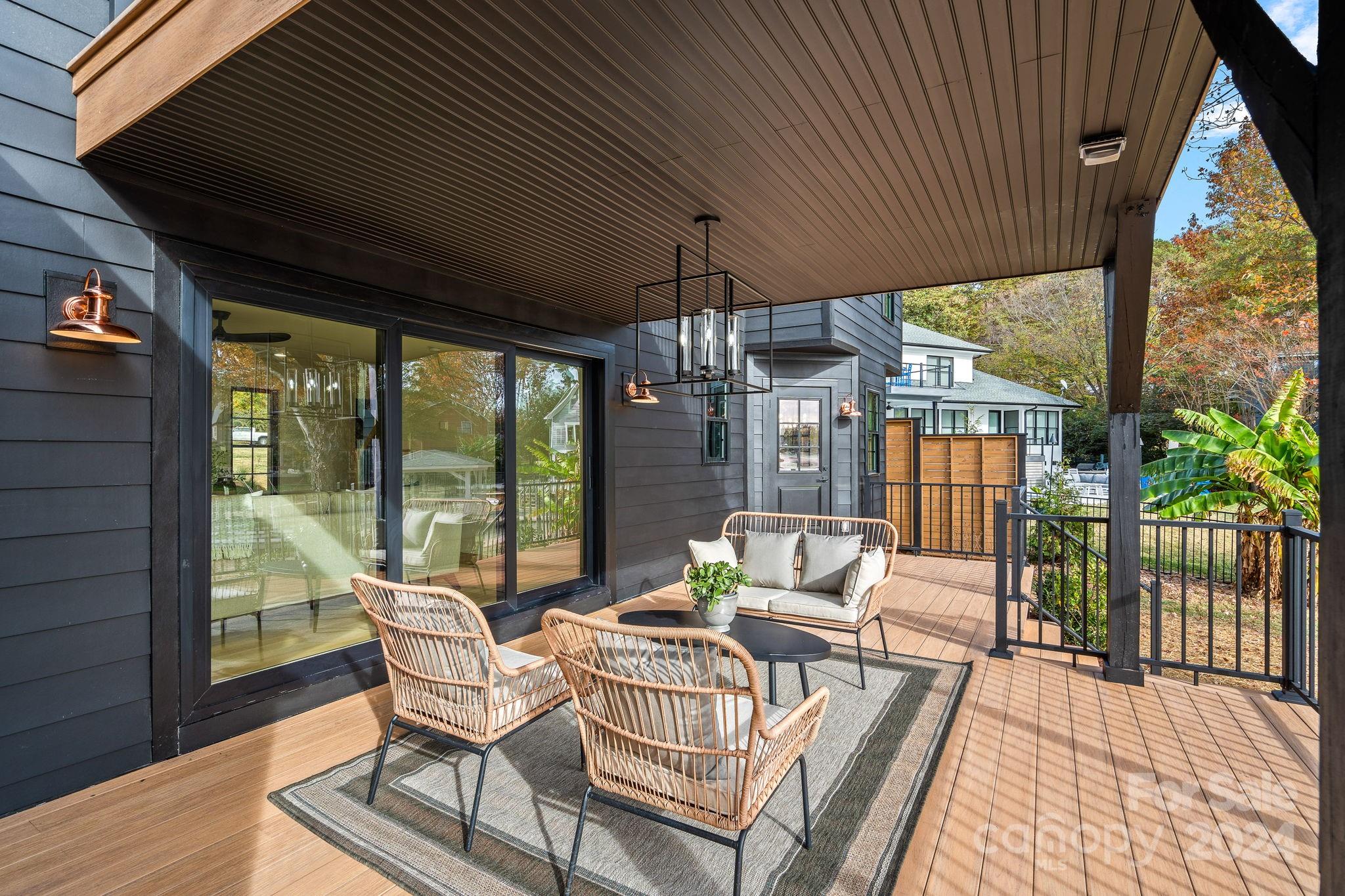 Island Forest - Residential