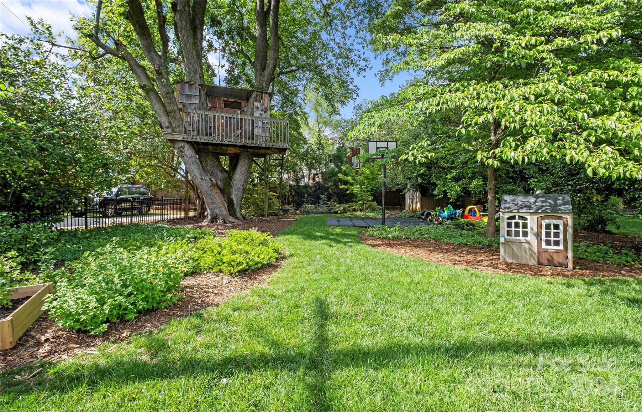 Myers Park - Residential