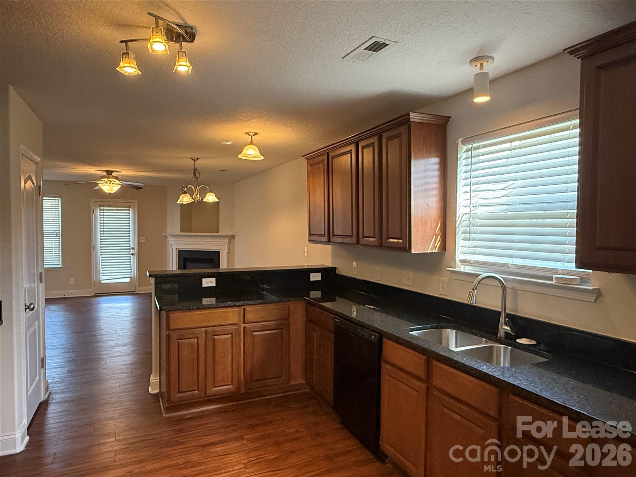 7516 April Mist Trail