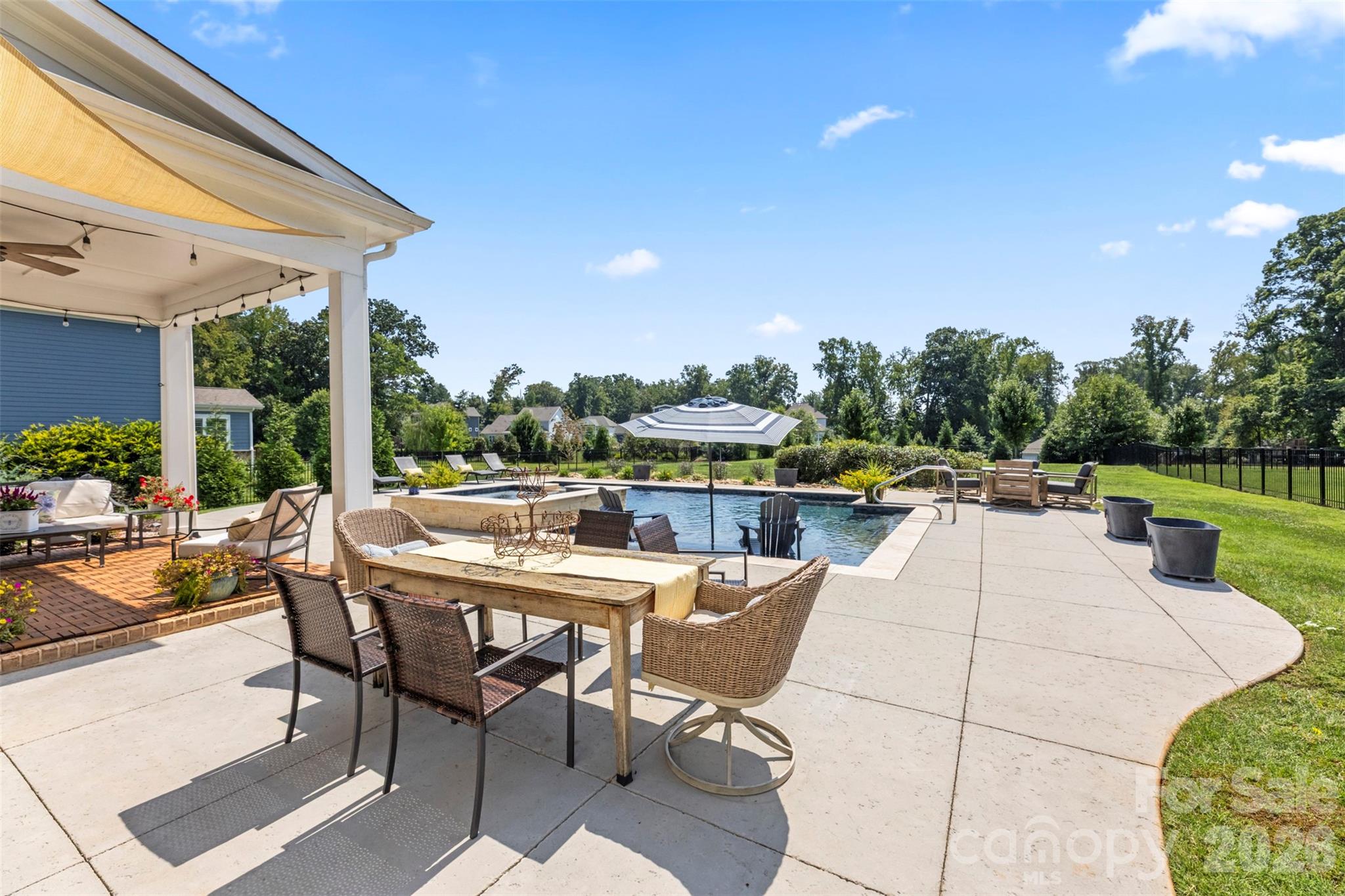 McLean - South Shore - Residential