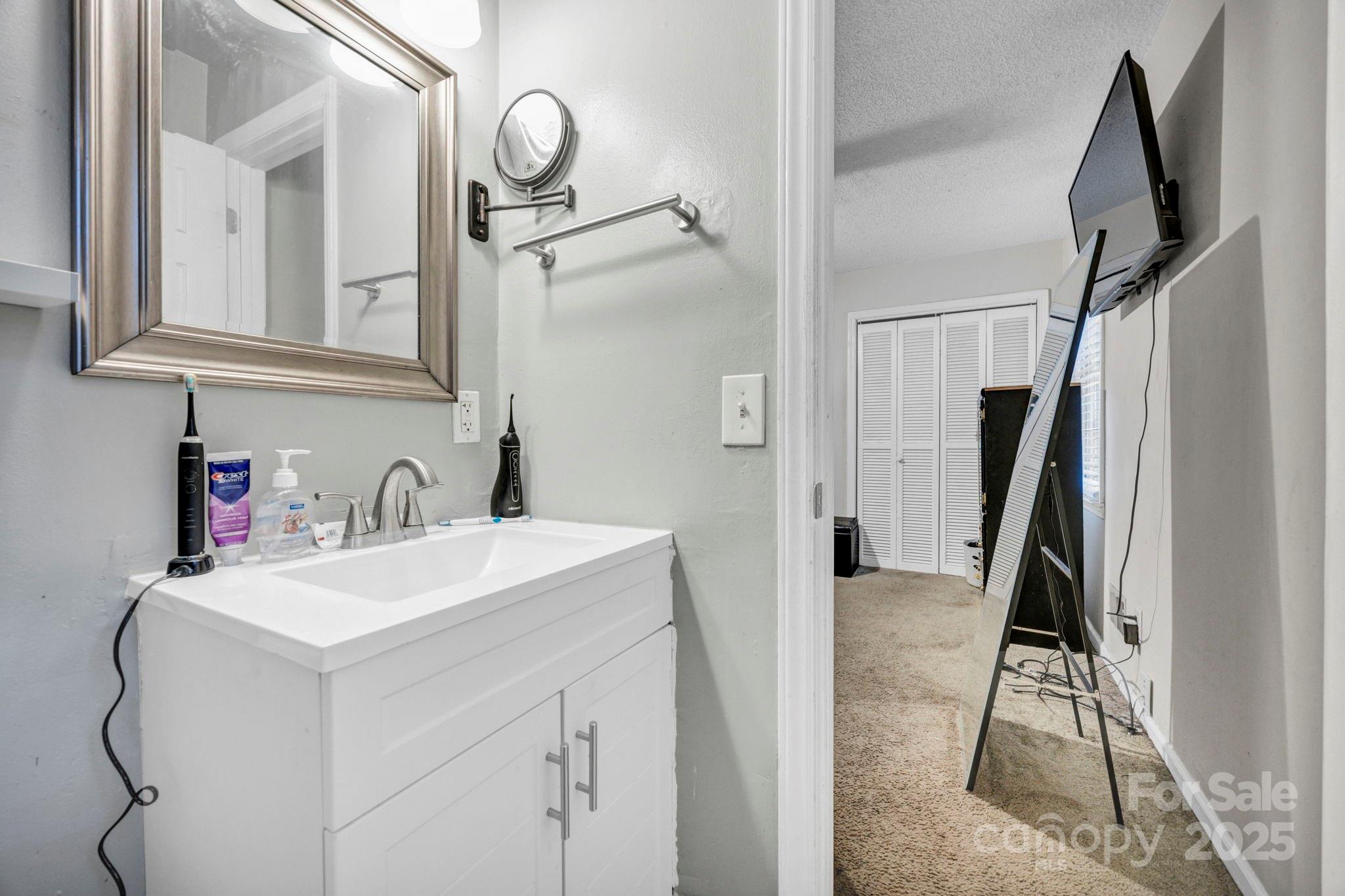 Lloydwoods - Residential