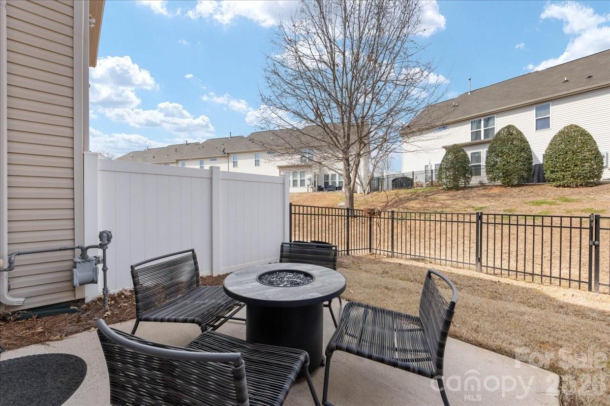 Park South Station - Residential