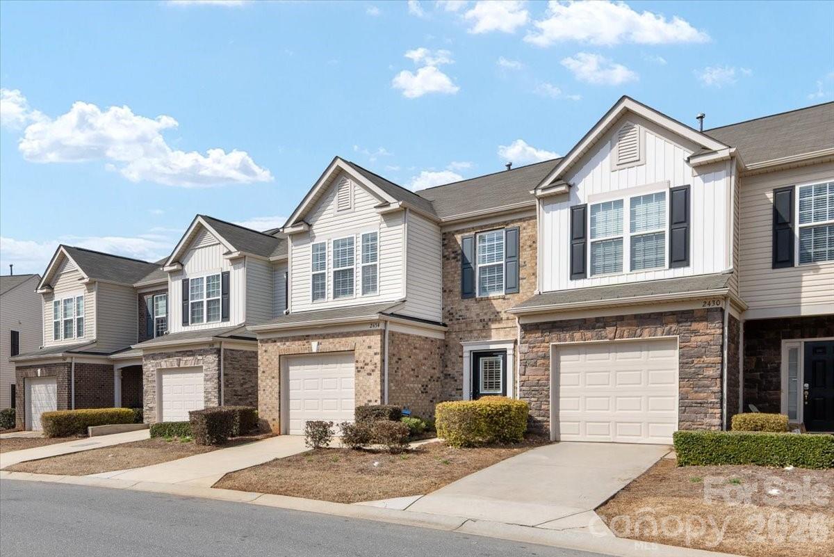 Park South Station - Residential