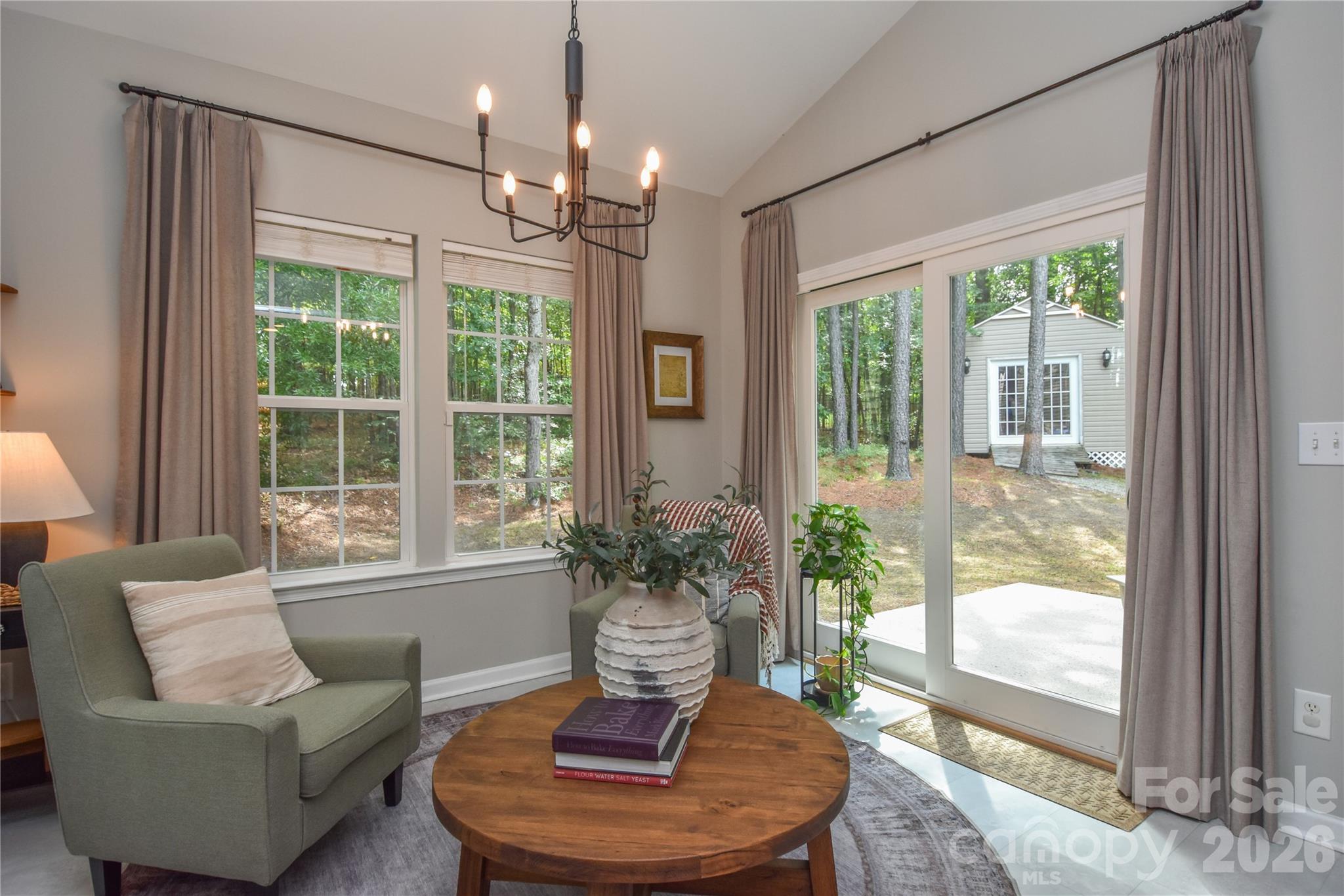 137 Poplin Place
