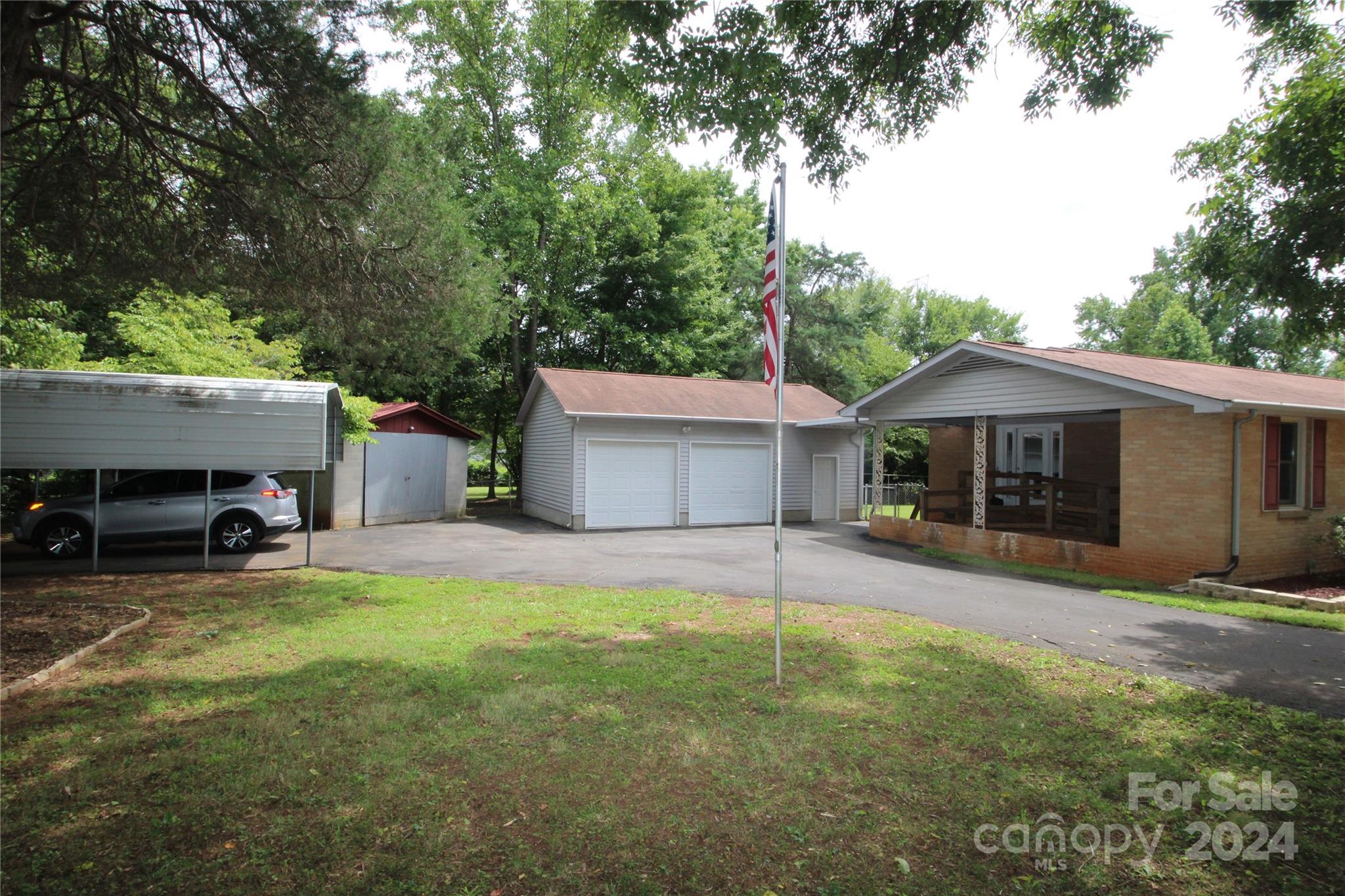 Forest Lake - Residential