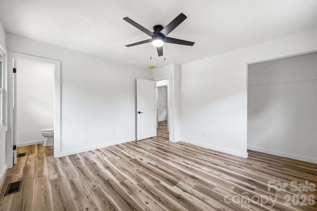 118 Willowbrook Road 51