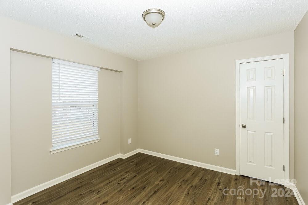 Tall Oaks - Residential Lease