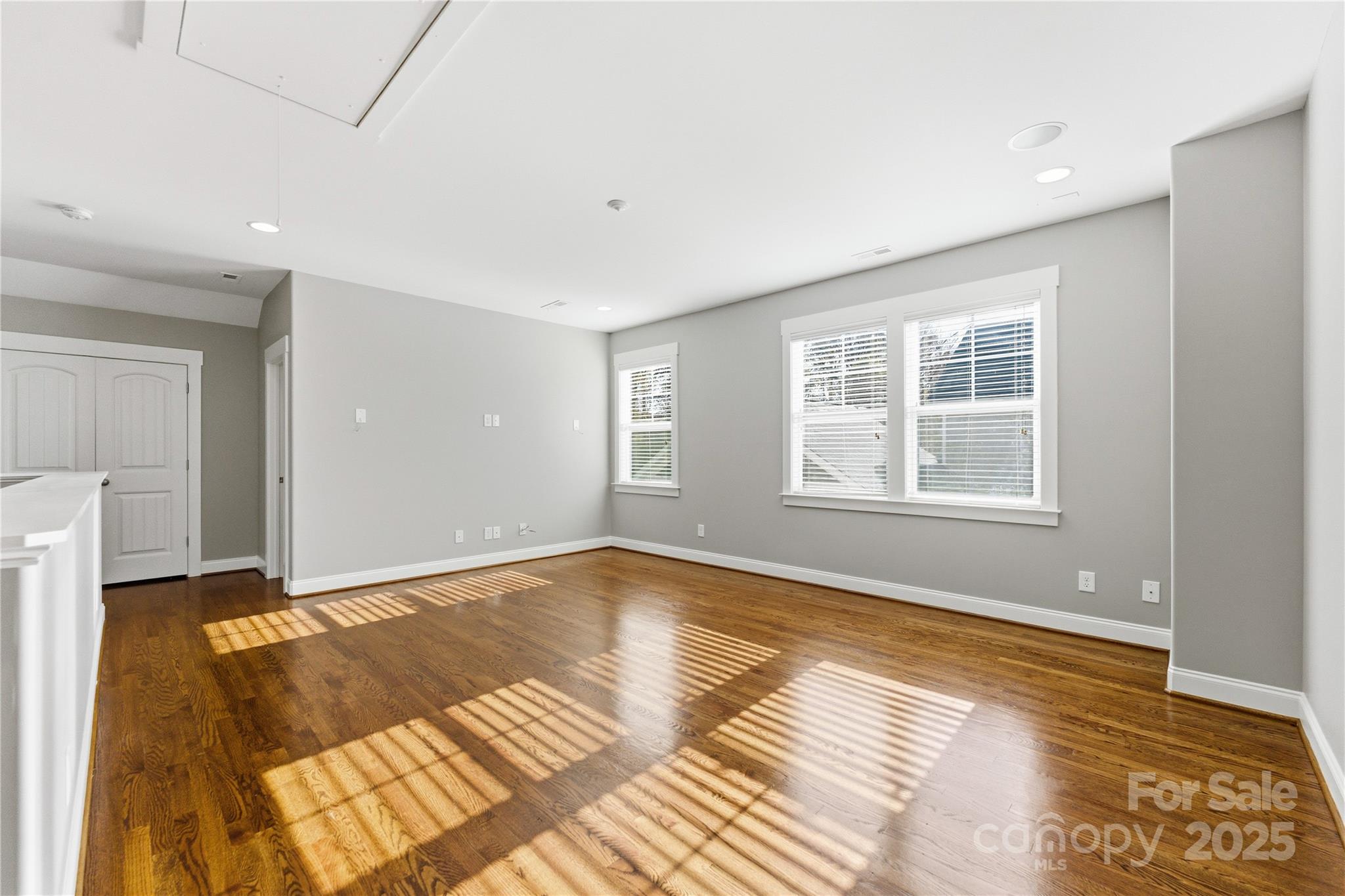 Riverwalk - Residential