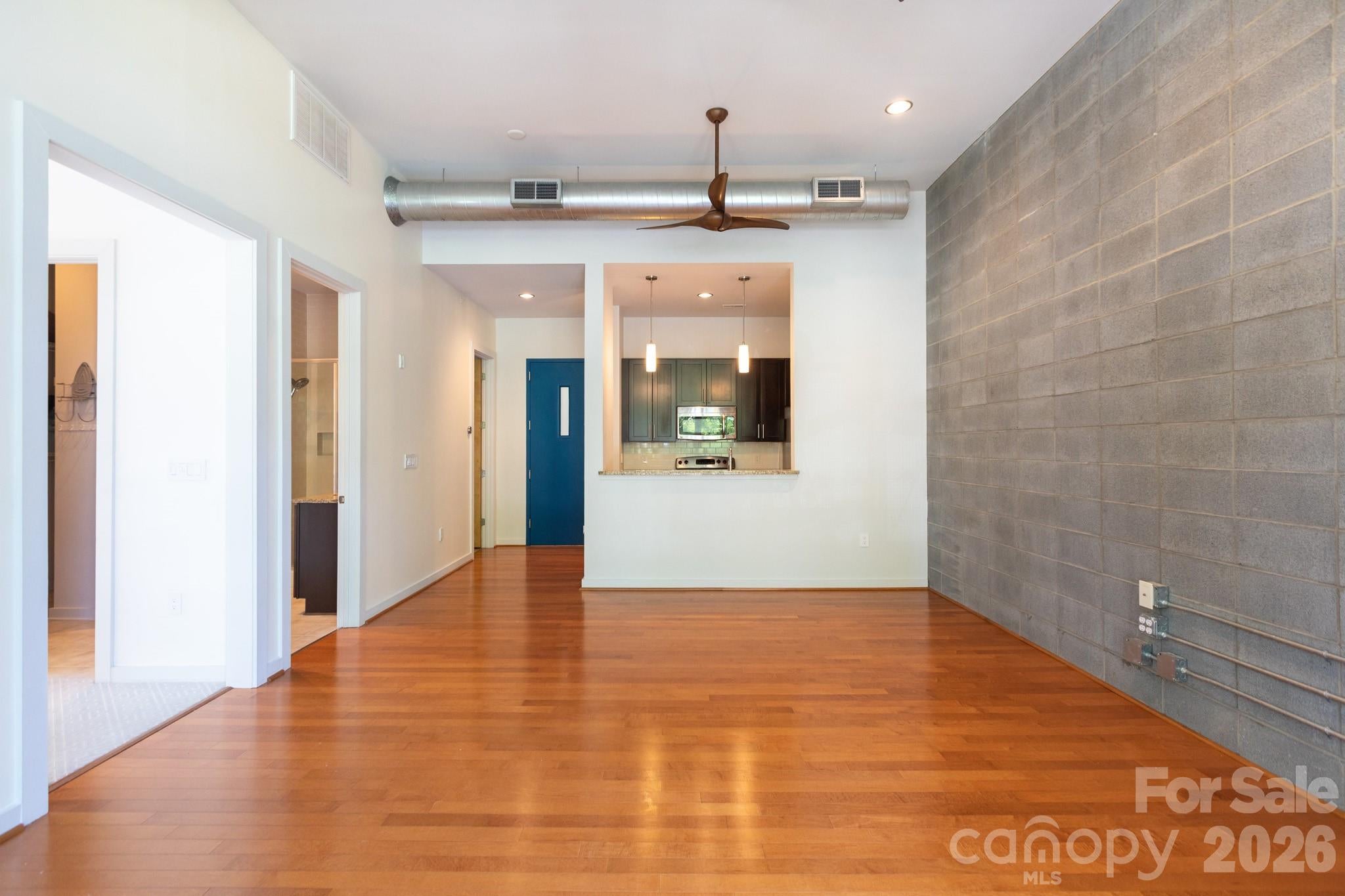 2116 Mcclintock Road 122