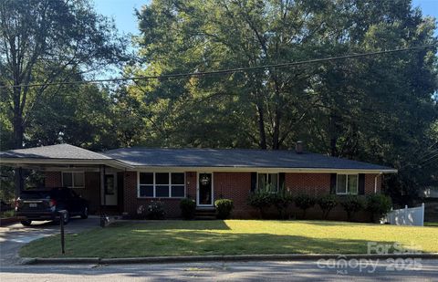 Photo of 704 Hawthorne Street, Cherryville, NC 28021 (MLS # 4306233)