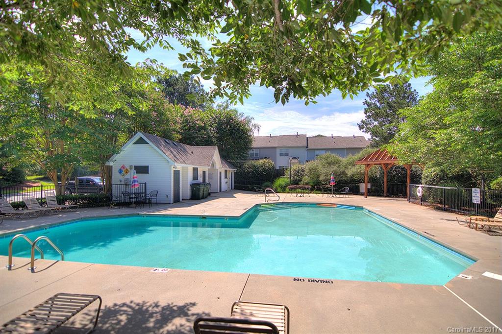 Maplecrest - Residential