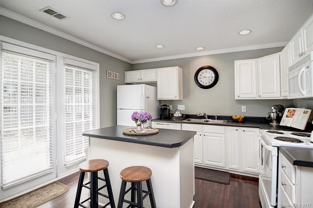 Maplecrest - Residential